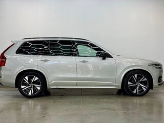 2020 Volvo XC90 B5 II Рестайлинг 1, серый, 3490000 рублей, вид 4