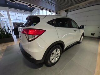 2019 Honda Vezel I Рестайлинг, белый, 1740000 рублей, вид 5