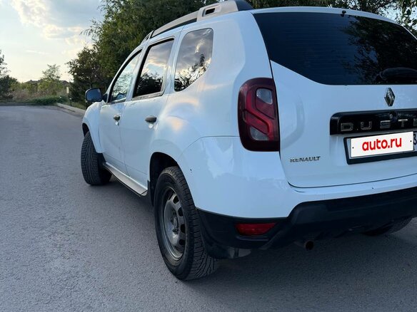2017 Renault Duster I Рестайлинг, белый, 750000 рублей - вид 6