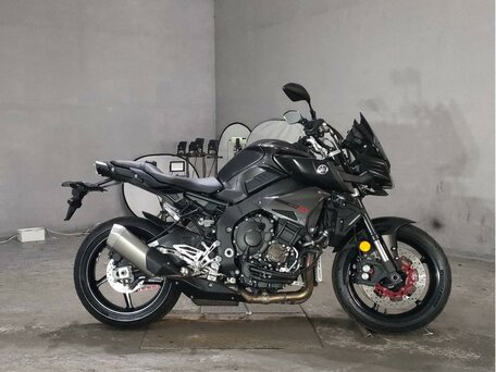 2018 Yamaha MT-10, чёрный, 1199000 рублей, вид 2