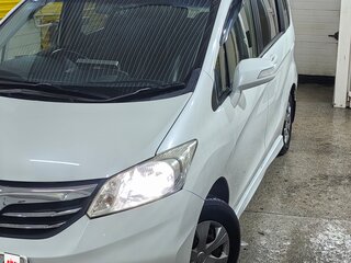 2014 Honda Freed I Рестайлинг, белый, 930000 рублей, вид 1