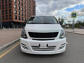 2010 Hyundai Grand Starex I, белый, 2000000 рублей, вид 2