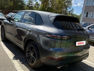 2020 Porsche Cayenne III, серый, 5490000 рублей, вид 4