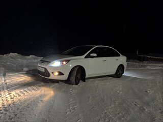 2010 Ford Focus II Рестайлинг, белый, 550000 рублей, вид 2