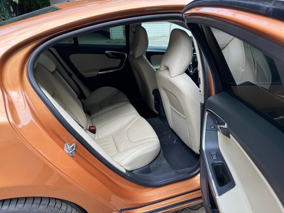 2013 Volvo S60 II Рестайлинг, оранжевый - вид 20