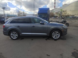 2017 Audi Q7 II (4M), серый, 3650000 рублей, вид 4