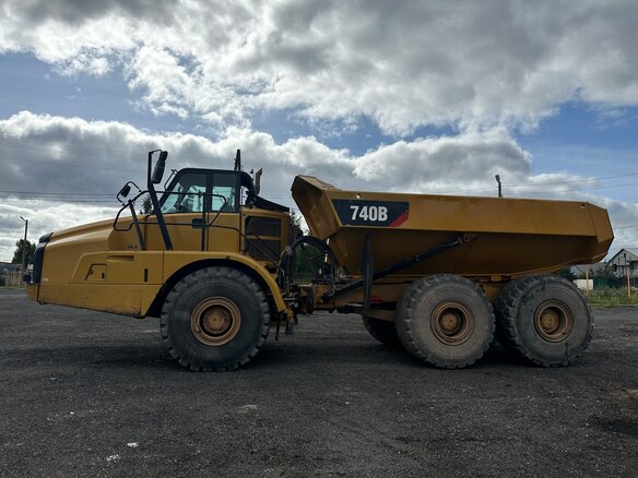 2014 Caterpillar 730, 19500000 рублей - вид 3