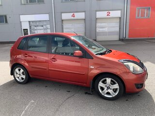 2008 Ford Fiesta Mk5, красный, 620000 рублей, вид 3
