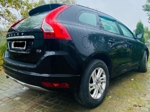 2015 Volvo XC60 I Рестайлинг, чёрный, 1686000 рублей - вид 2