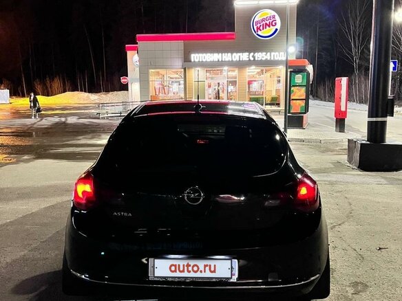 2013 Opel Astra J Рестайлинг, чёрный, 750000 рублей - вид 19