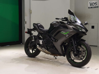 2023 Kawasaki Ninja 650, серый, 565000 рублей, вид 2