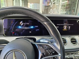 2022 Mercedes-Benz E-Класс 200 d V (W213, S213, C238) Рестайлинг, чёрный, 6300000 рублей, вид 3