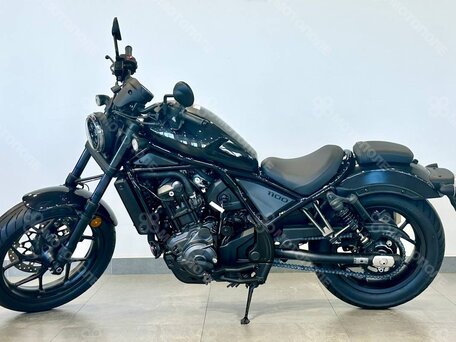 2023 Honda CMX 1100 Rebel, чёрный, 1590000 рублей, вид 2