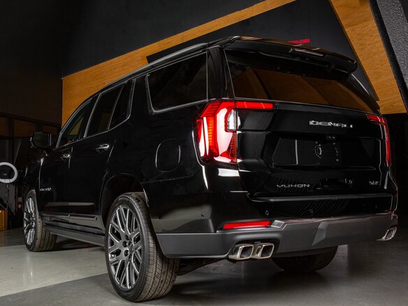 2026 GMC Yukon V Рестайлинг, чёрный, 19948000 рублей - вид 6