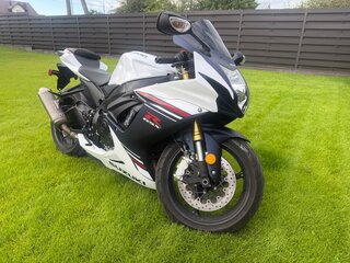 2019 Suzuki GSX-R 750, белый, 990000 рублей, вид 3