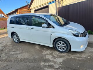 2012 Toyota ISis I Рестайлинг, белый, 1600000 рублей, вид 2