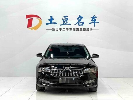2024 Skoda Superb III Рестайлинг, чёрный, 2820000 рублей, вид 2
