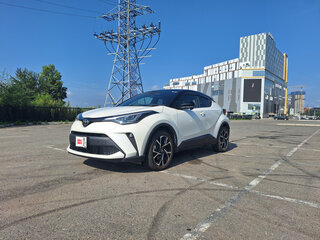 2020 Toyota C-HR I Рестайлинг, белый, 2020000 рублей, вид 2