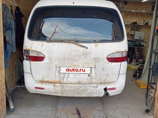 2000 Hyundai H-1 I, белый, 235000 рублей, вид 2