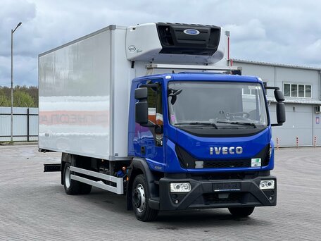 2018 Iveco EuroCargo, синий, 8999990 рублей, вид 2