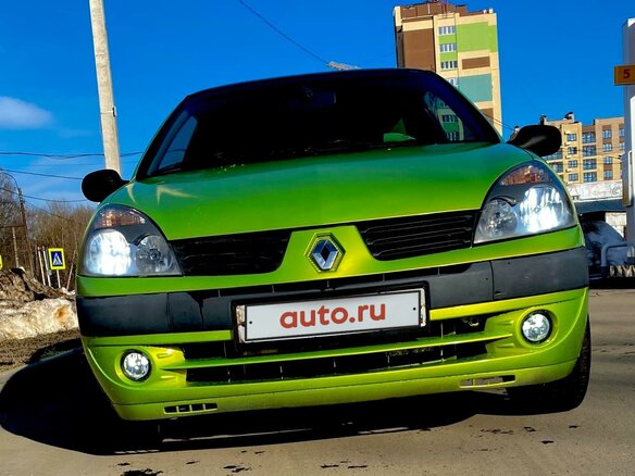 2004 Renault Clio II Рестайлинг 2, зелёный, 410000 рублей - вид 2