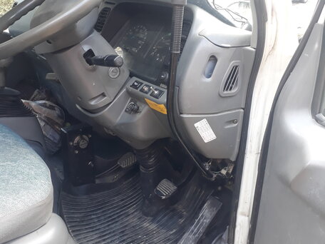 2000 Fuso (Mitsubishi) Canter, белый, 2100000 рублей, вид 4