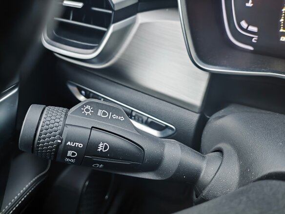 2022 Geely Coolray I, серебристый, 2200000 рублей - вид 10