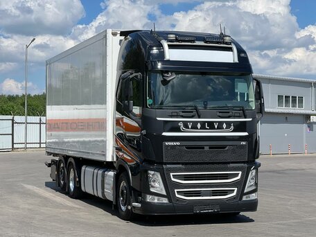 2018 Volvo FH, чёрный, 16656990 рублей, вид 2
