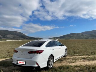 2018 Hyundai Sonata VII (LF) Рестайлинг, белый, 1914000 рублей, вид 4