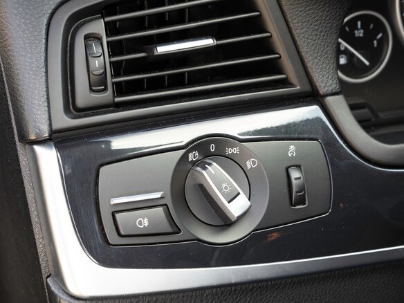2015 BMW 5 серии 520i VI (F10/F11/F07) Рестайлинг, чёрный, 2600000 рублей - вид 14