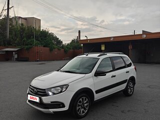 2022 Lada (ВАЗ) Granta Cross I Рестайлинг, белый, 700000 рублей, вид 1