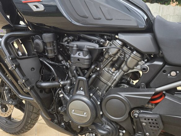 2021 Harley-Davidson Pan America, чёрный, 899000 рублей - вид 1