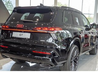 2026 Audi Q7 III (G8), чёрный, 12790000 рублей, вид 3