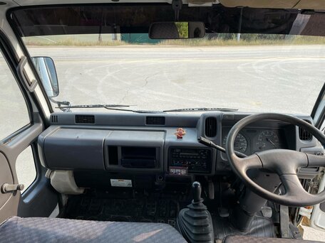 1996 Nissan Atlas, белый, 900000 рублей, вид 5