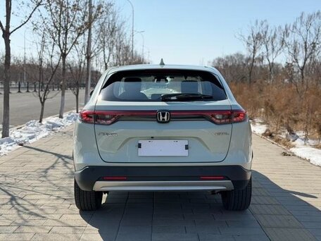 2022 Honda Vezel II, белый, 1560000 рублей, вид 5