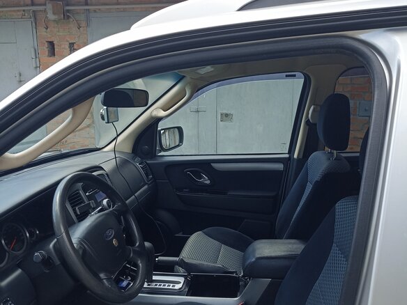 2008 Ford Escape I Рестайлинг 2, серебристый - вид 13