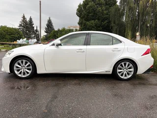 2014 Lexus IS 300h III, белый, 2500000 рублей, вид 3