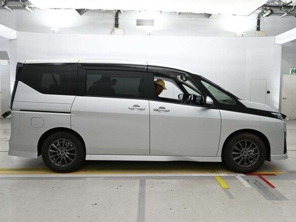 2023 Nissan Serena VI (C28), белый, 2600000 рублей - вид 6