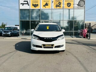 2010 Toyota Wish II, белый, 1199000 рублей, вид 3
