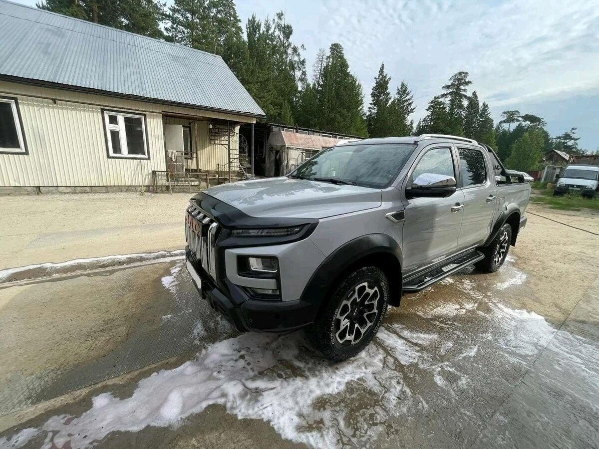 Открыть фотографии: JAC T9
