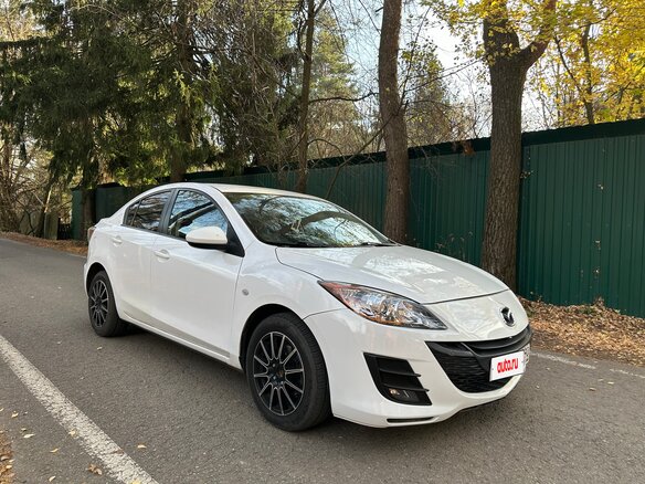 2011 Mazda 3 II (BL), белый, 600000 рублей - вид 3