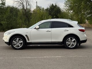 2014 Infiniti QX70, белый, 2499000 рублей, вид 4