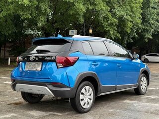 2021 Toyota Yaris L X XP150 Рестайлинг, синий, 1040000 рублей, вид 5
