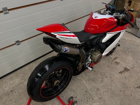 2012 Ducati 1199 Panigale, красный, 1799000 рублей, вид 4