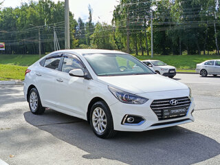 2017 Hyundai Solaris II, белый, 777000 рублей, вид 3