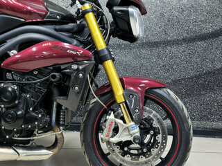 2014 Triumph Speed Triple, красный, 699000 рублей, вид 2