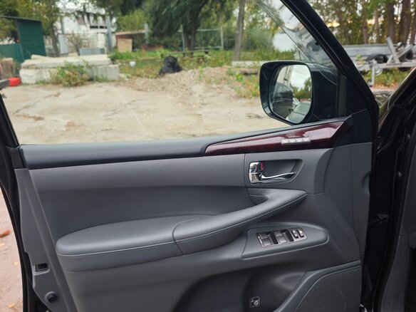 2008 Lexus LX 570 III, чёрный, 2500000 рублей - вид 16