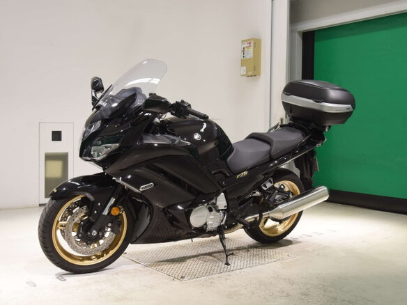 2025 Yamaha FJR1300, чёрный, 1800000 рублей - вид 3