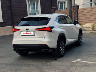 2018 Lexus NX 300 I Рестайлинг, белый, 3800000 рублей, вид 3