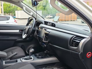 2022 Toyota Hilux VIII Рестайлинг 2, белый, 3800000 рублей, вид 1